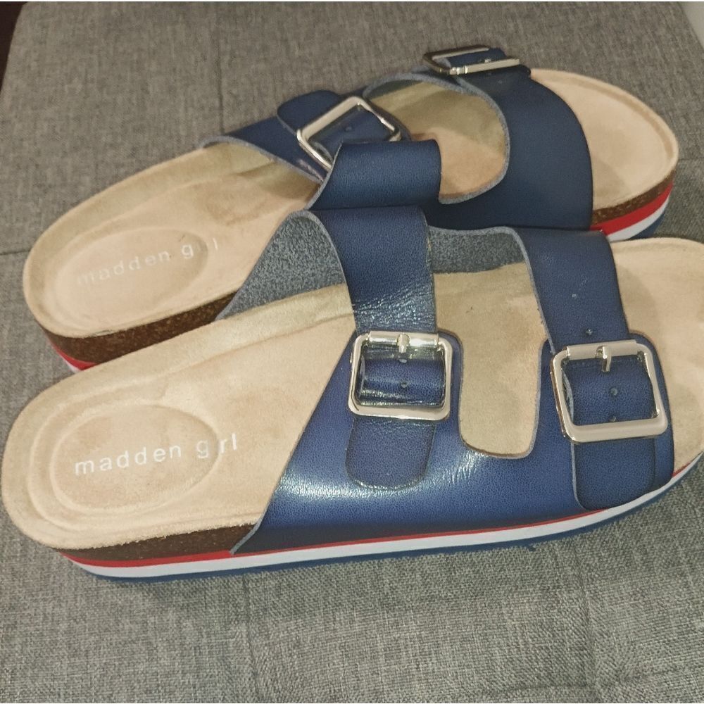 Madden Girl Sandal Slip on. SZ 8M - Picture 2 of 8